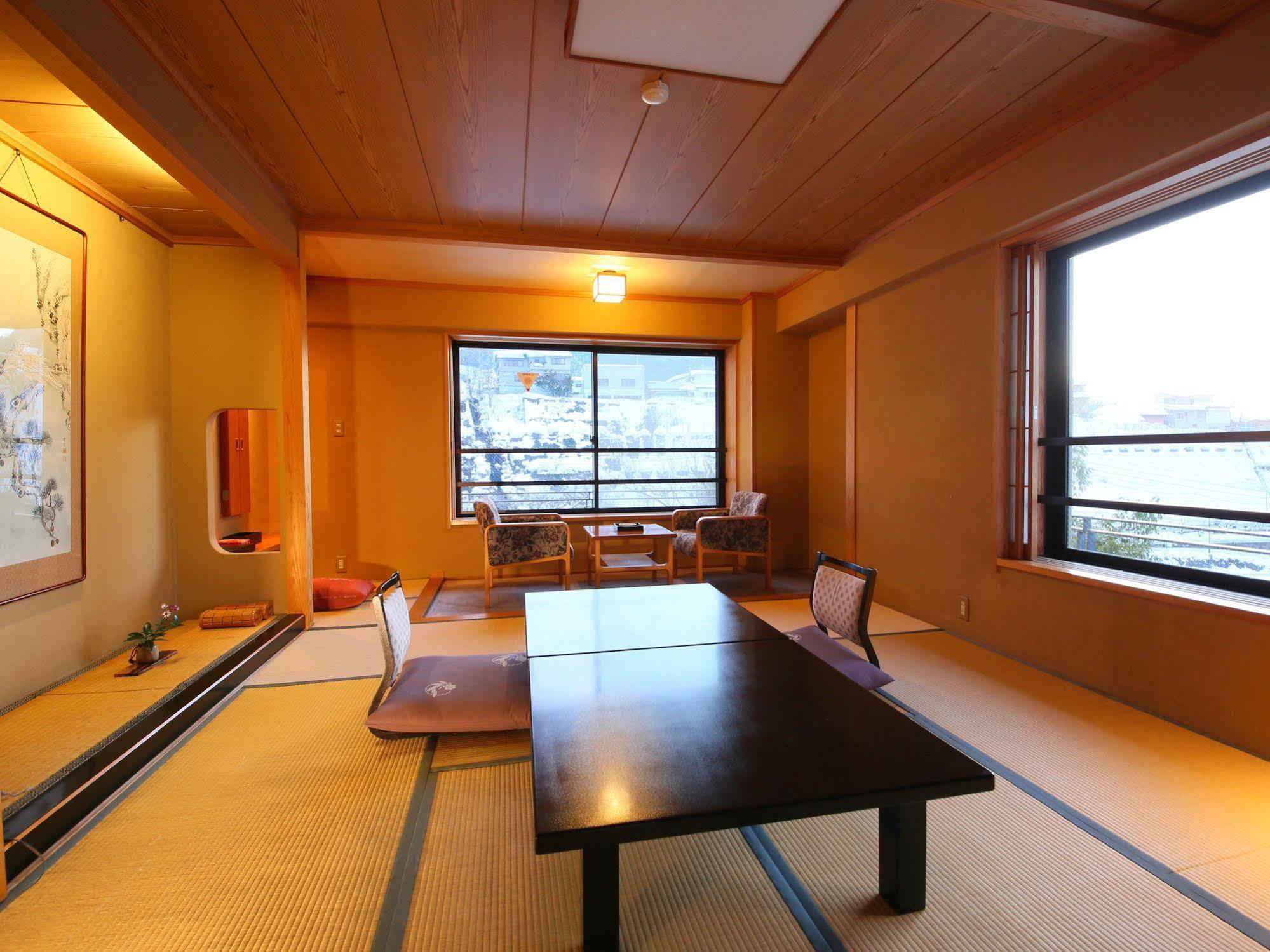 Shibu Hotel Yamanouchi  Ngoại thất bức ảnh